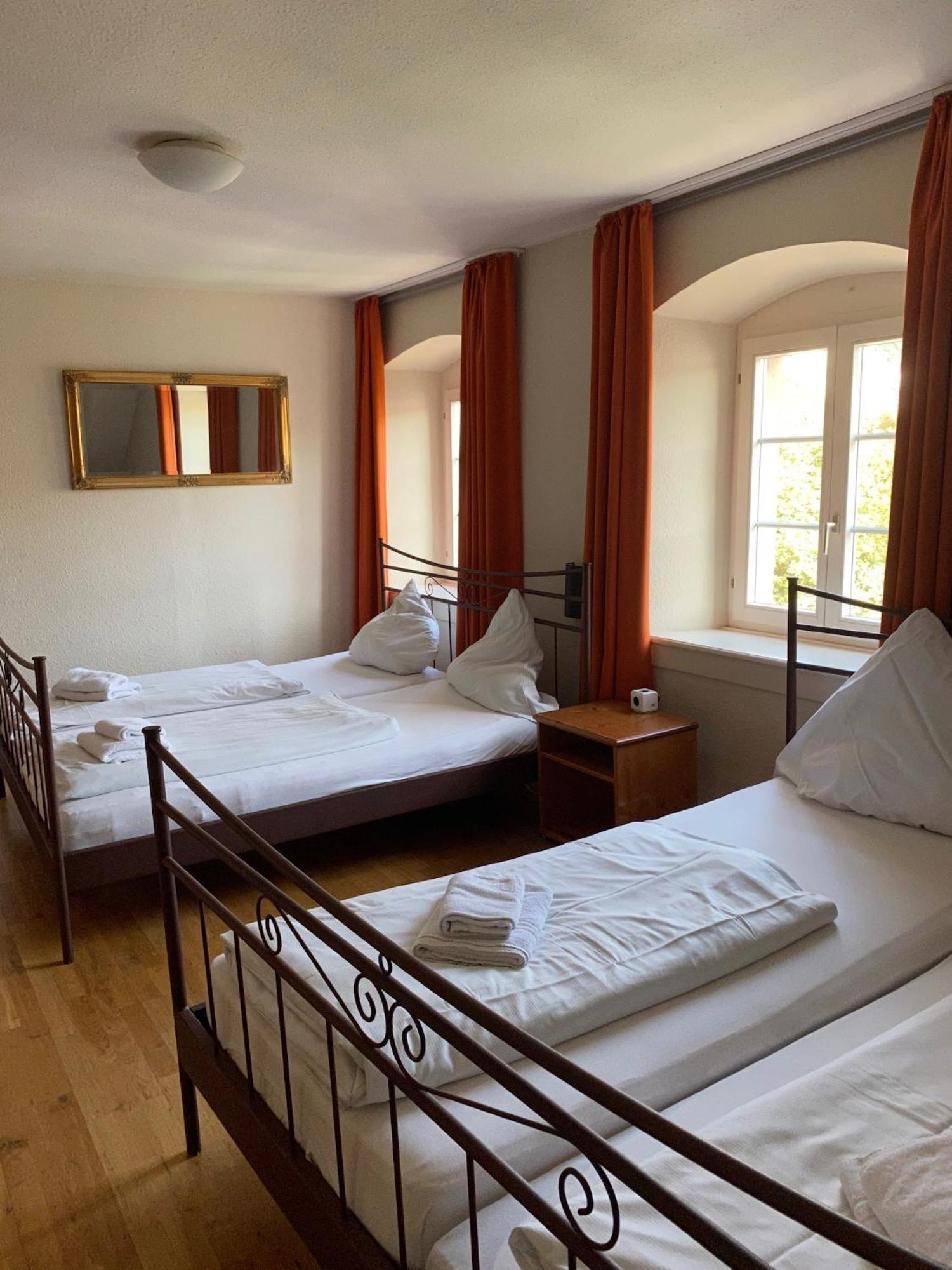 Hotel Gasthaus Schuetzen Freiburg im Breisgau Room photo