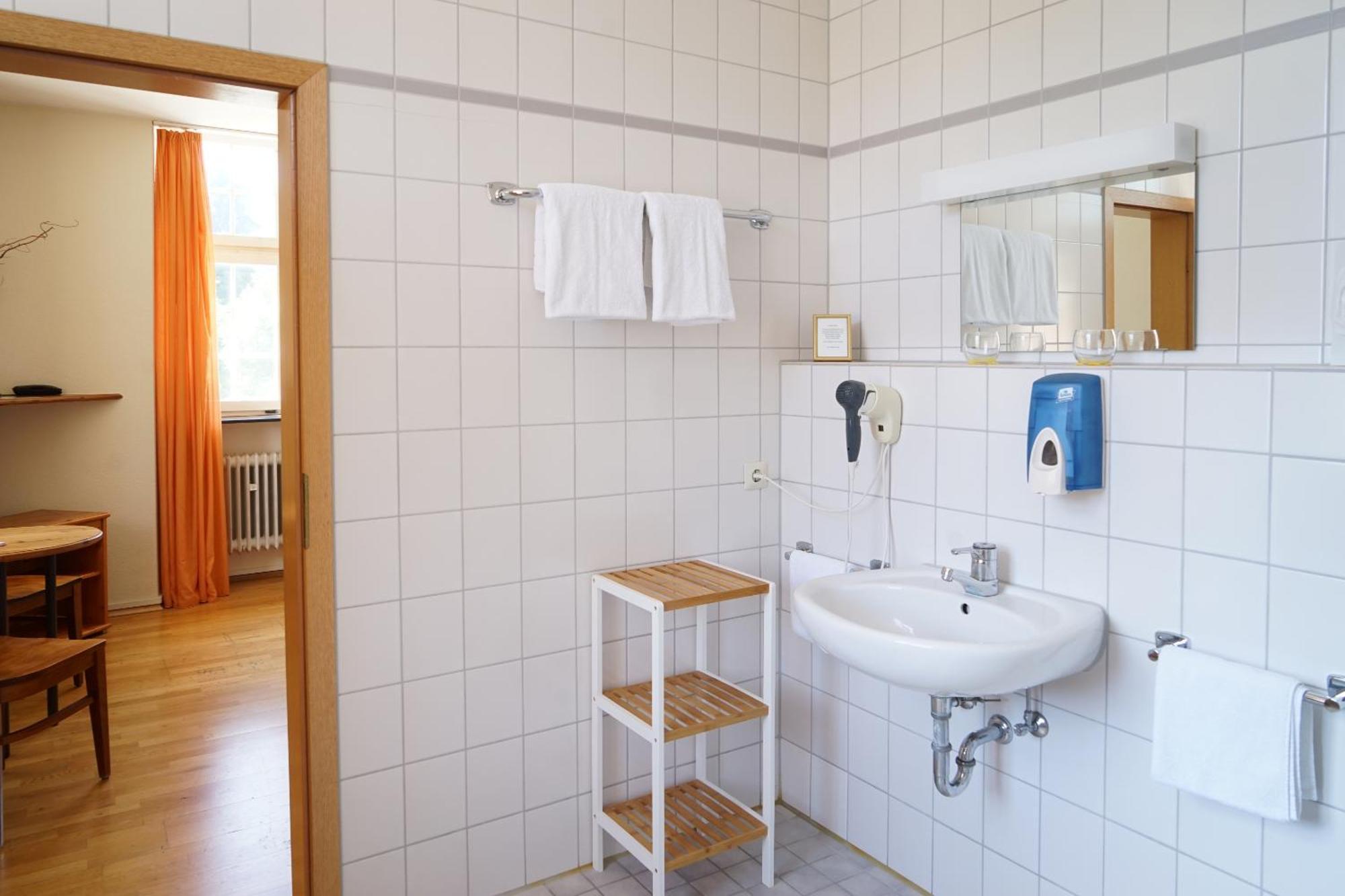Hotel Gasthaus Schuetzen Freiburg im Breisgau Room photo